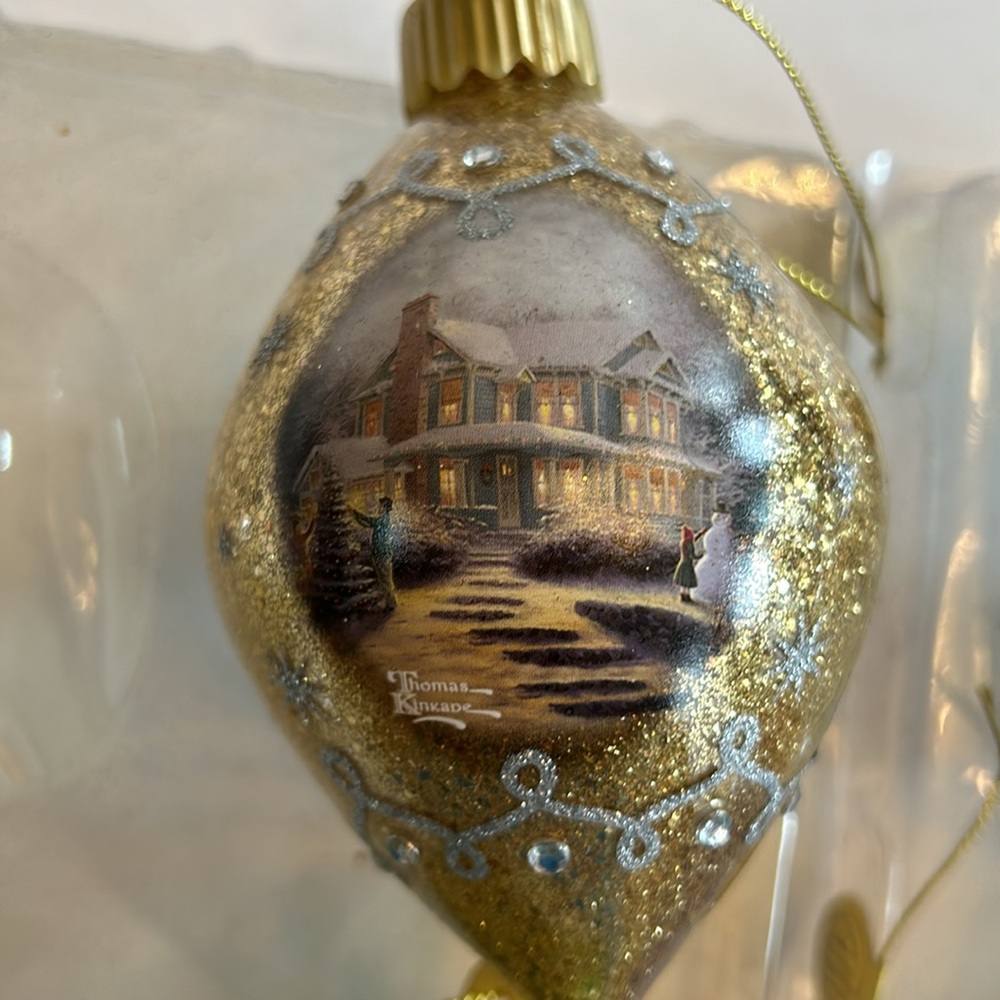 NWT VTG set of 7, Thomas Kinkade” luminary glass ornaments - Picture 5 of 12